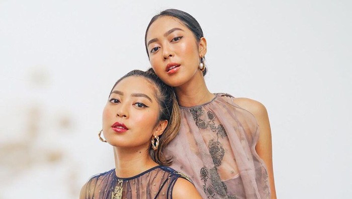 Inspirasi Rumah Minimalist Serba Putih ala Twins Rahajeng