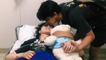 img-title Pihak Gaga Muhammad Sebut Laura Anna Lumpuh karena Musibah