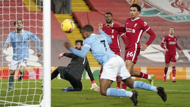 Suka tidak suka, Liverpool harus mulai belajar mengikhlaskan kepergian gelar juara Liga Inggris ke tangan Manchester City.