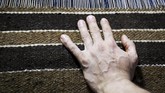 FOTO: Menjaga Kearifan Lokal Mesir Lewat Permadani Permadani buatan tangan atau handmade merupakan salah satu kerajinan tertua yang telah dimulai pada zaman Firaun, sejak lebih dari 5000 SM.