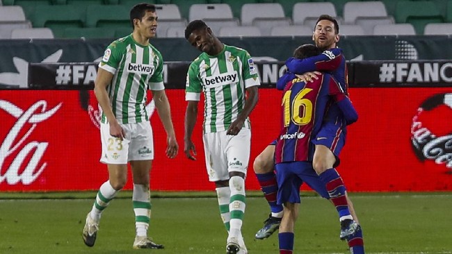 Lionel Messi menyumbang satu gol saat Barcelona menang 3-2 atas Real Betis pada lanjutan Liga Spanyol di Stadion Benito Villamarin.