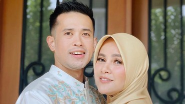 img-title Aufar Buktikan Rumah Tangganya dengan Olla Ramlan Tetap Harmonis