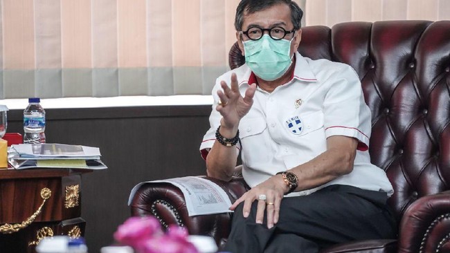 Menkumham Yasonna menegaskan bakal mengikuti apapun keputusan pengadilan terkait sengketa Muchdi dan Tommy Soeharto di Partai Berkarya.