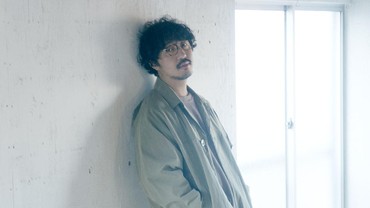 img-title The Charm Park Rilis Video 'Sunflower' dari Album Bedroom Revelations