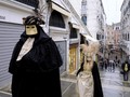 Suram Karnaval Venesia Tanpa Turis Mancanegara