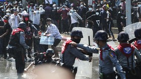 Gadis Myanmar Kritis Tertembak Aparat Saat Sedang Beli Sayur