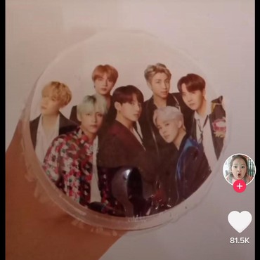 Wow, Beli Cilok di Pasar Dapat 'Bonus' Wajah Tampan Member BTS