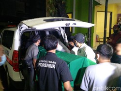 Tangisan Saat Jenazah Ustaz Maheer Dibawa ke Rumah Duka