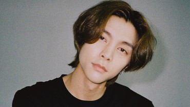 img-title Mudik ke New York, Johnny NCT Malah Dikabarkan Hadiri Met Gala