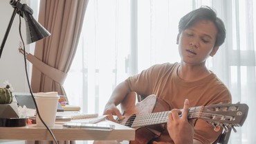 Lirik Lagu Katakan Saja - Khifnu