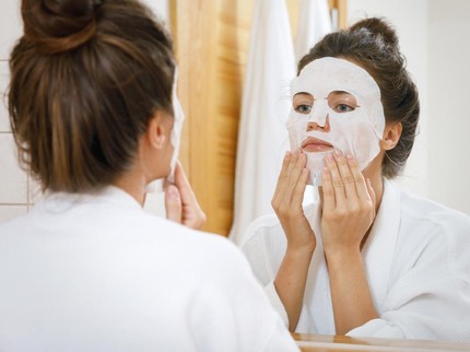 5 Jenis Masker Wajah Mengandung Acai Berry untuk Kulit Glowing