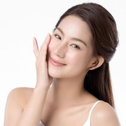 Mau Instant Glowing Skin? Ini Tips Pakai Sheet Mask yang Tepat!