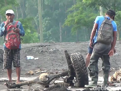 Mobil yang Terseret Banjir Lahar Dingin Gunung Semeru Ditemukan Tinggal Rangka