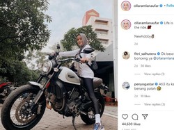 Gaya Olla Ramlan Jadi Bikers, Naik Motor Bebek Abang Pentol Hingga Scrambler