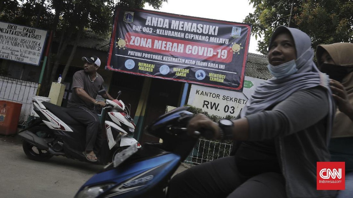 FOTO: Debut Pelaksanaan PPKM Skala Mikro Jawa-Bali