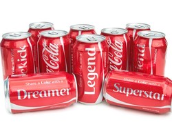 Ternyata Ini Alasan Kemasan Coca-Cola Berwarna Merah