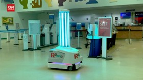 VIDEO: Bandara AS Kerahkan Robot Lawan Covid-19