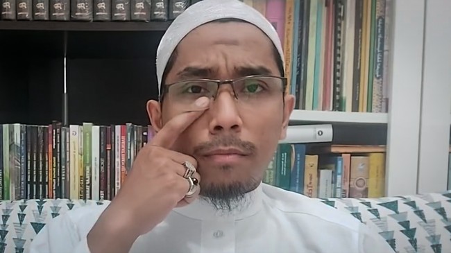 Polri menyebut penyakit ustaz Maaher At-Tahuwailibi sensitif sebelum meninggal dunia. Polisi tak bisa membeberkan karena berkaitan dengan nama baik almarhum.