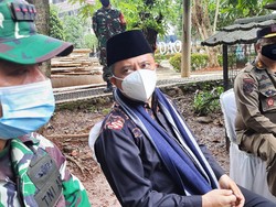 Yusuf Mansur Kenang Kebaikan Ustadz Maaher: Dia Dermawan