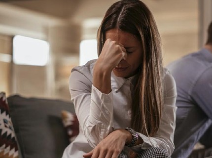 6 Cara Hilangkan Sakit Hati Setelah Diselingkuhi Suami Menurut Ahli