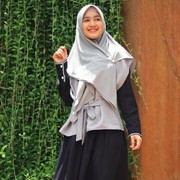 Inspirasi Outfit Kantoran Hijabers ala Cut Syifa yang Bisa Kamu Tiru