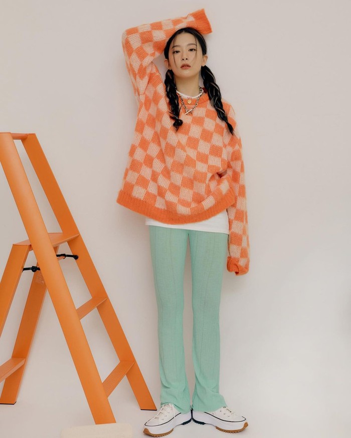 Tidak hanya diunggah di akun instagram resmi Converse Korea, Seulgi juga mengunggah foto-fotonya pada pemotretan Converse itu di akun instagram pribadinya @hi_sseulgi. (Foto: Instagram/hi_sseulgi)