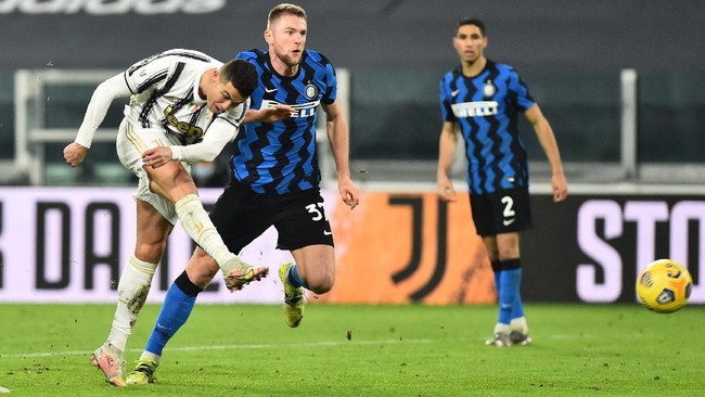Juventus berhak melaju ke final Coppa Italia dengan kemenangan agregat 2-1 atas Inter Milan di laga semifinal.