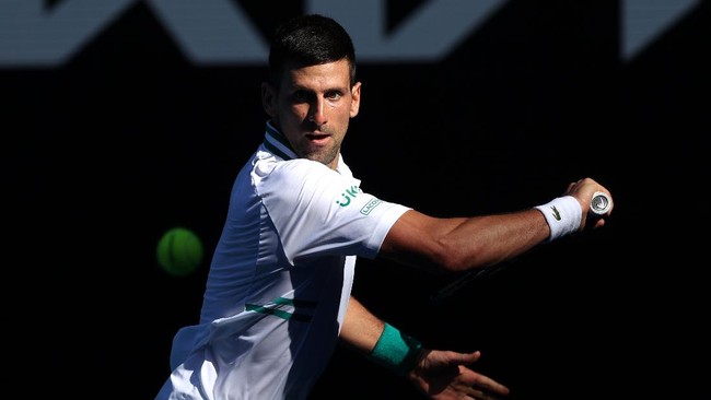 Petenis nomor satu dunia Novak Djokovic dan unggulan kedua Simona Halep menang susah payah pada hari ketiga Australia Open 2021, Rabu (10/2).