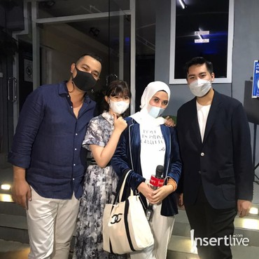 Sultan Djorghi dan Annisa Trihapsari Garap YouTube untuk Album Keluarga