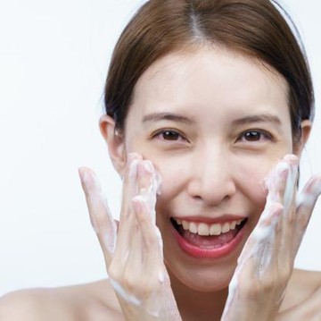 img-title Triple Cleansing atau Double Cleansing, Mana yang Terbaik?