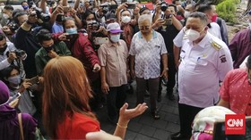 Wali Kota Surabaya Kecewa Pembatas RS Darurat-Mal Tak Tegas