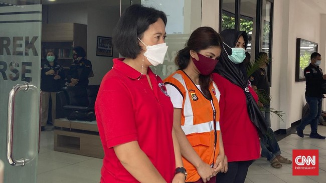 Polisi mengungkap alasan Beiby Putri mengonsumsi sabu lantaran sepi job sebagai model saat pandemi covid-19.