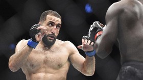 UFC Didesak Ganti Sarung Tangan Usai Insiden Belal Muhammad