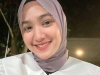 Potret Cantik Cut Syifa Setelah Mantap Berhijab, Terlihat Adem Dan ...