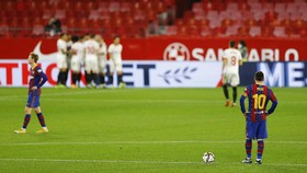 FOTO: Barcelona Dihajar Gol Mantan