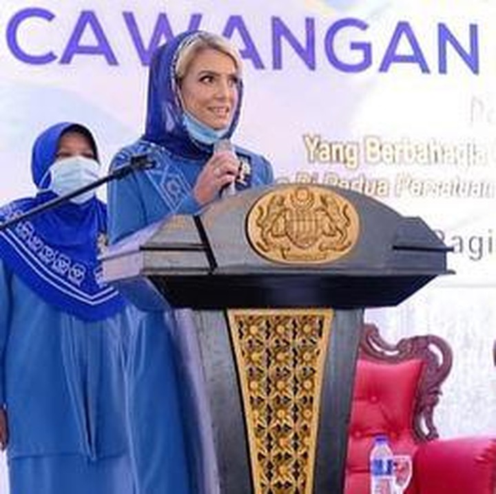 <p>Sebagai anggota kejaraan baru, Sofie Louise Johansson menjadi sosok yang sangat mengagumkan lho, Bunda. (Foto: Instagram @ljo_)</p>