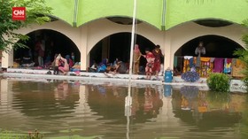VIDEO: Banjir Mulai Surut, Warga Tetap Mengungsi