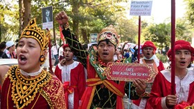 Polisi Intimidasi Pedemo Myanmar untuk Kembali Bekerja
