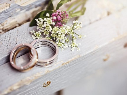Viral Pengantin Pria Ditendang Mertua Saat Akad Nikah di NTB, Ini Sebabnya Bun