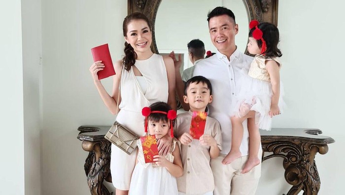 Artis rayakan Imlek