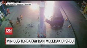 VIDEO: Minibus Terbakar dan Meledak di SPBU