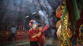 FOTO: Perayaan Imlek 2572 di Tengah Pandemi Covid-19