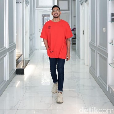 Beberkan Alasan di Balik Video Dorong Pelayan, Robby Purba: Cukup Sekali Aja