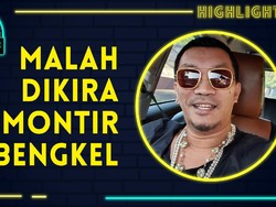 Cerita Komika Monggol Stres Bergaya Crazy Rich Pamer Ferrari
