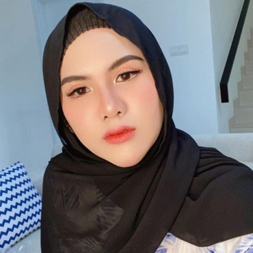 Pernah Suntik Hormon Laki-laki, Evelyn Anjani Kini Jadi Wanita Seutuhnya