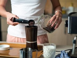 Hari Kopi Sedunia, Penemu Kopi dan Sejarah Masuk ke Indonesia
