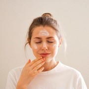 4 Gel Sunscreen Ringan dan Mudah Meresap, Cocok untuk Kulit Berminyak