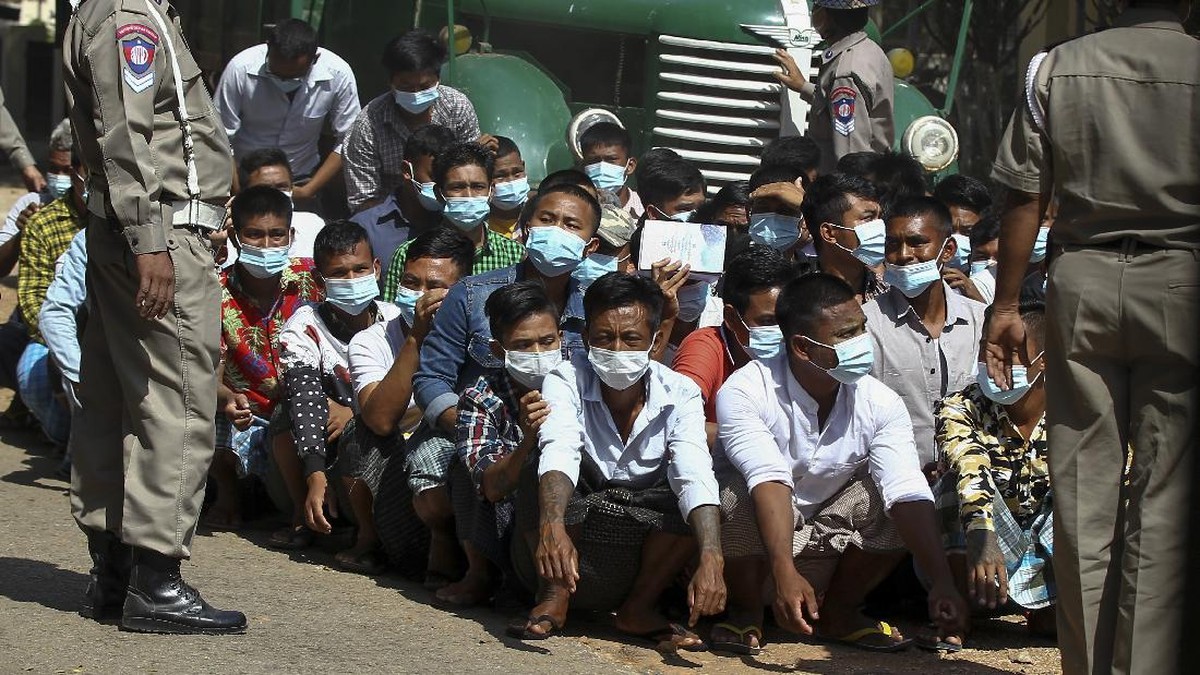 FOTO: 23 Ribu Napi Dibebaskan Militer Myanmar