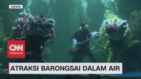 VIDEO: Atraksi Barongsai Dalam Air