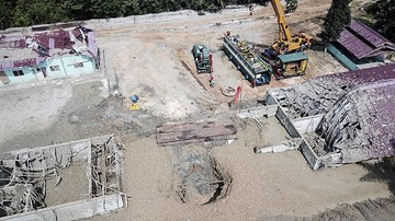 Semburan Gas Beracun di Sumur Pesantren Pekanbaru Berhenti Semburan gas bercampur lumpur, batu dan pasir di Pesanten Al Ihsan, Pekanbaru, Riau berhenti dengan sendirinya setelah 10 hari.
